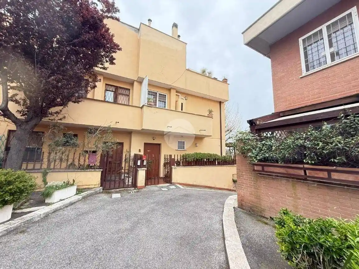 Villetta a schiera in vendita a Roma