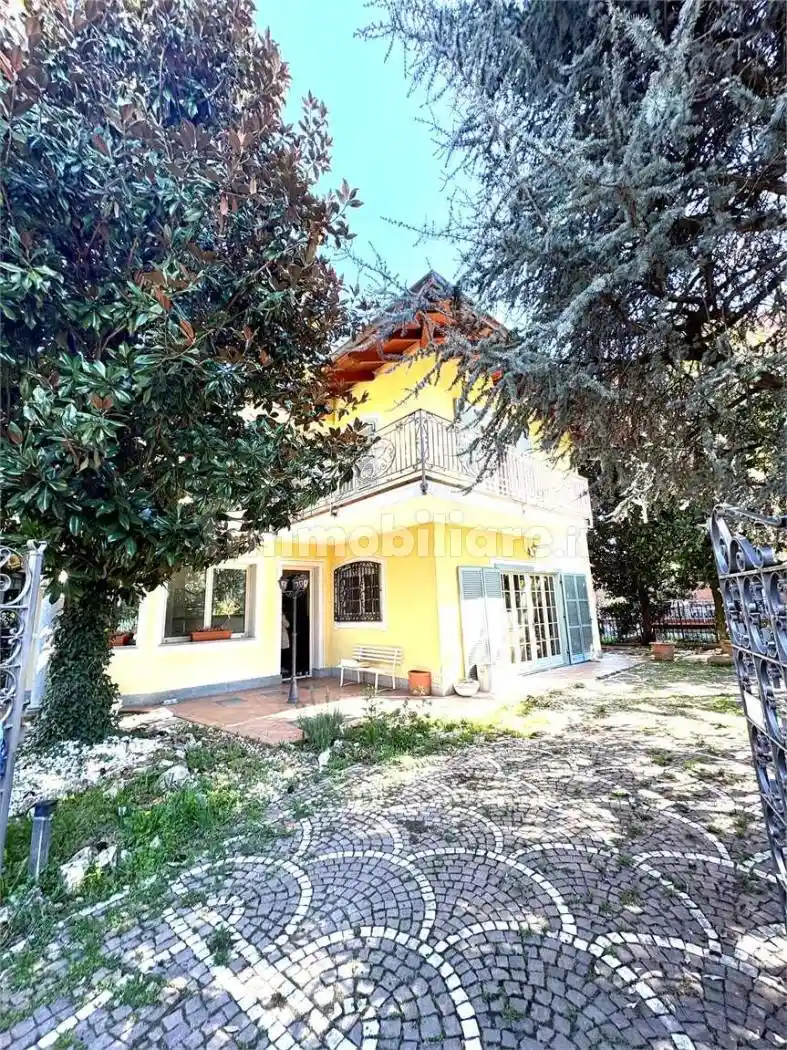 Villa in vendita a Rosta