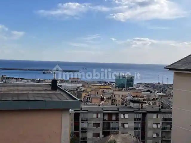 Appartamento in vendita a Genova