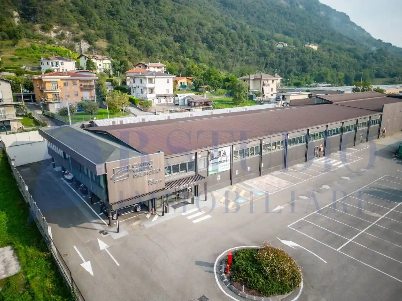 Palazzo - Edificio in vendita a Suello