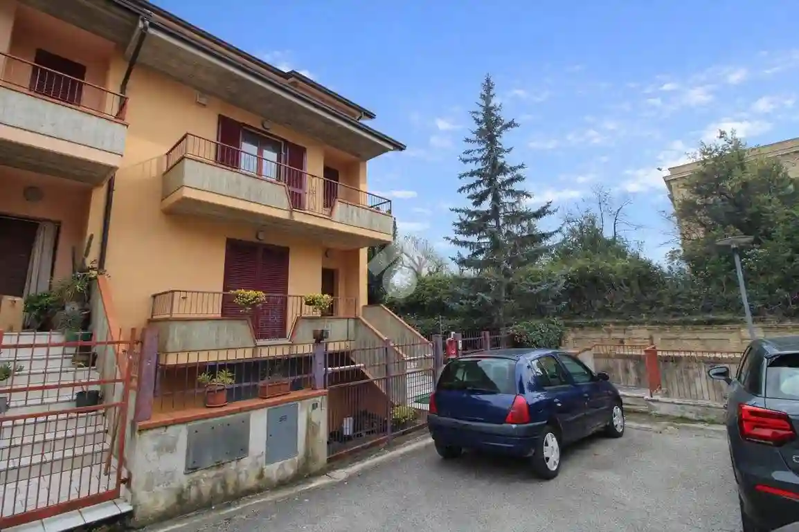 Villetta a schiera - foto 2