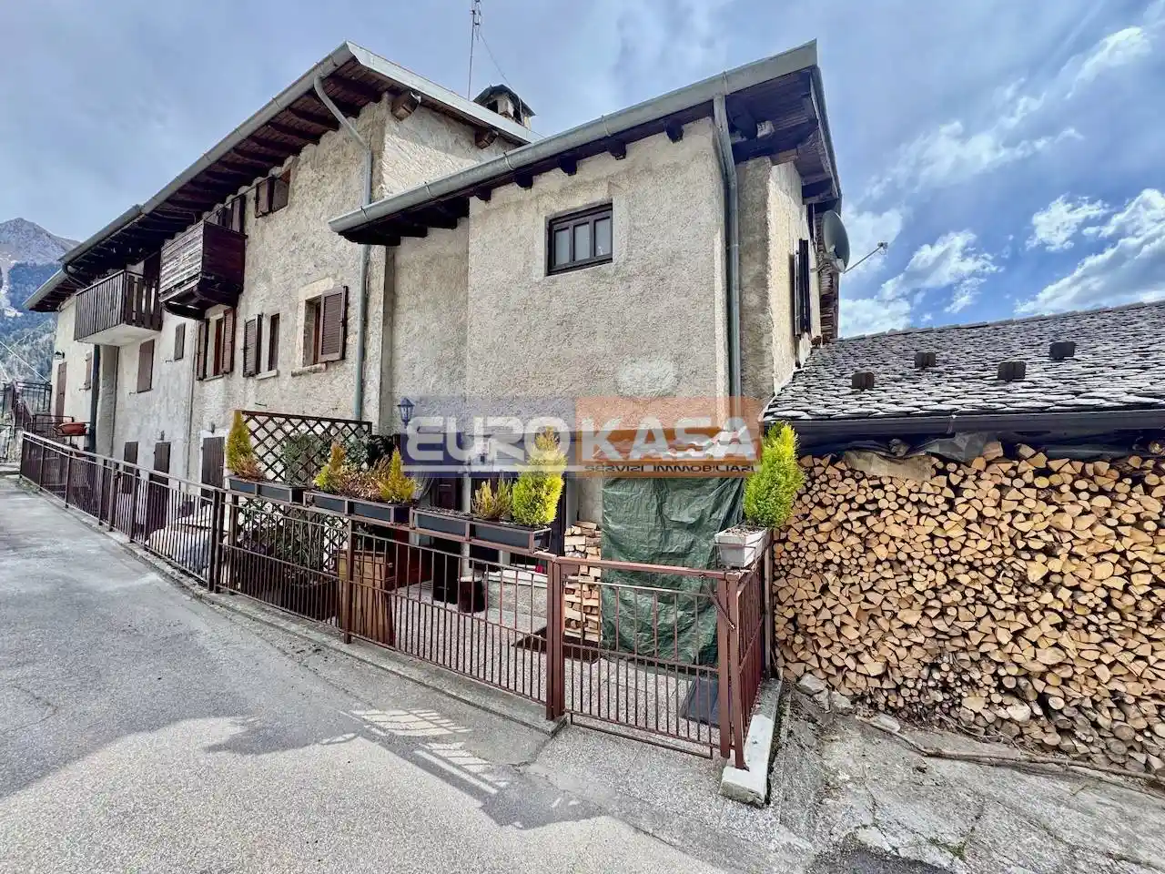 Casa indipendente in vendita a Mezzoldo