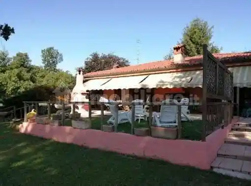 Villetta a schiera in vendita a Annone di Brianza