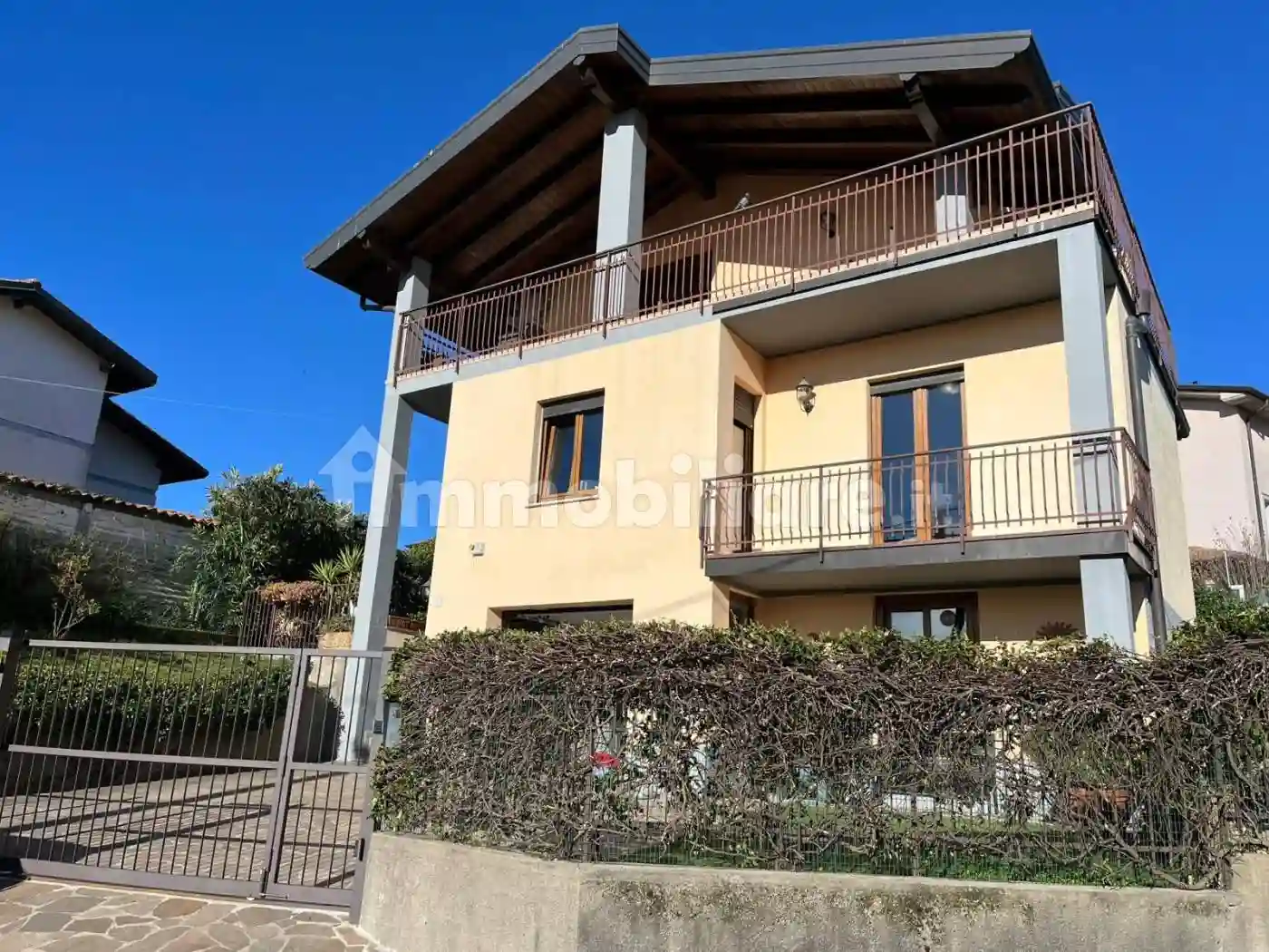 Villa - foto 2