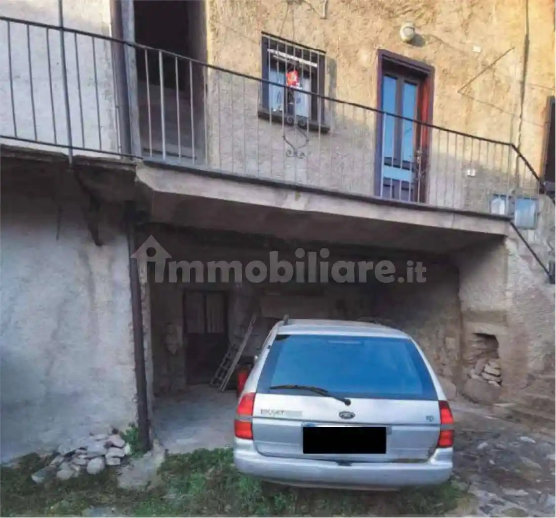 Appartamento in vendita a Asso