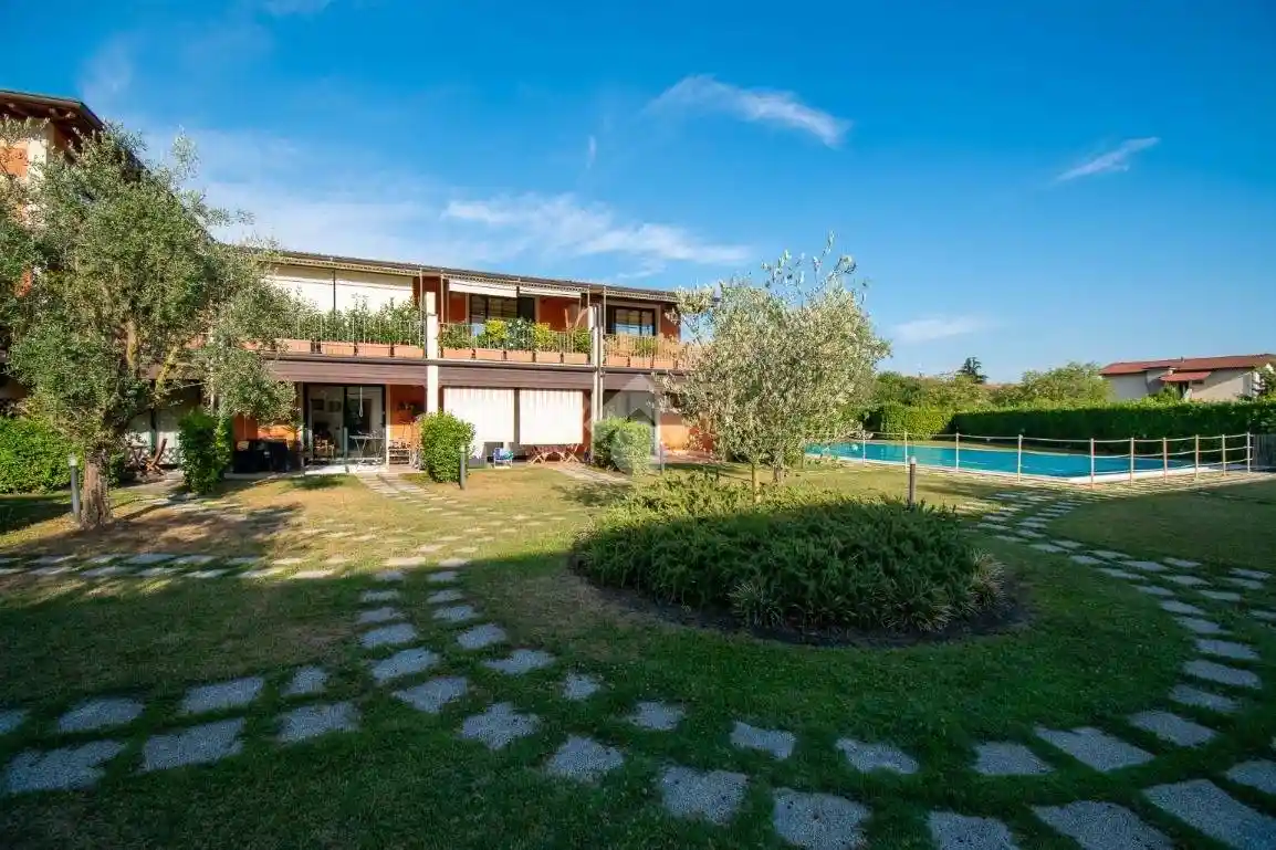 Appartamento in vendita a Padenghe sul Garda