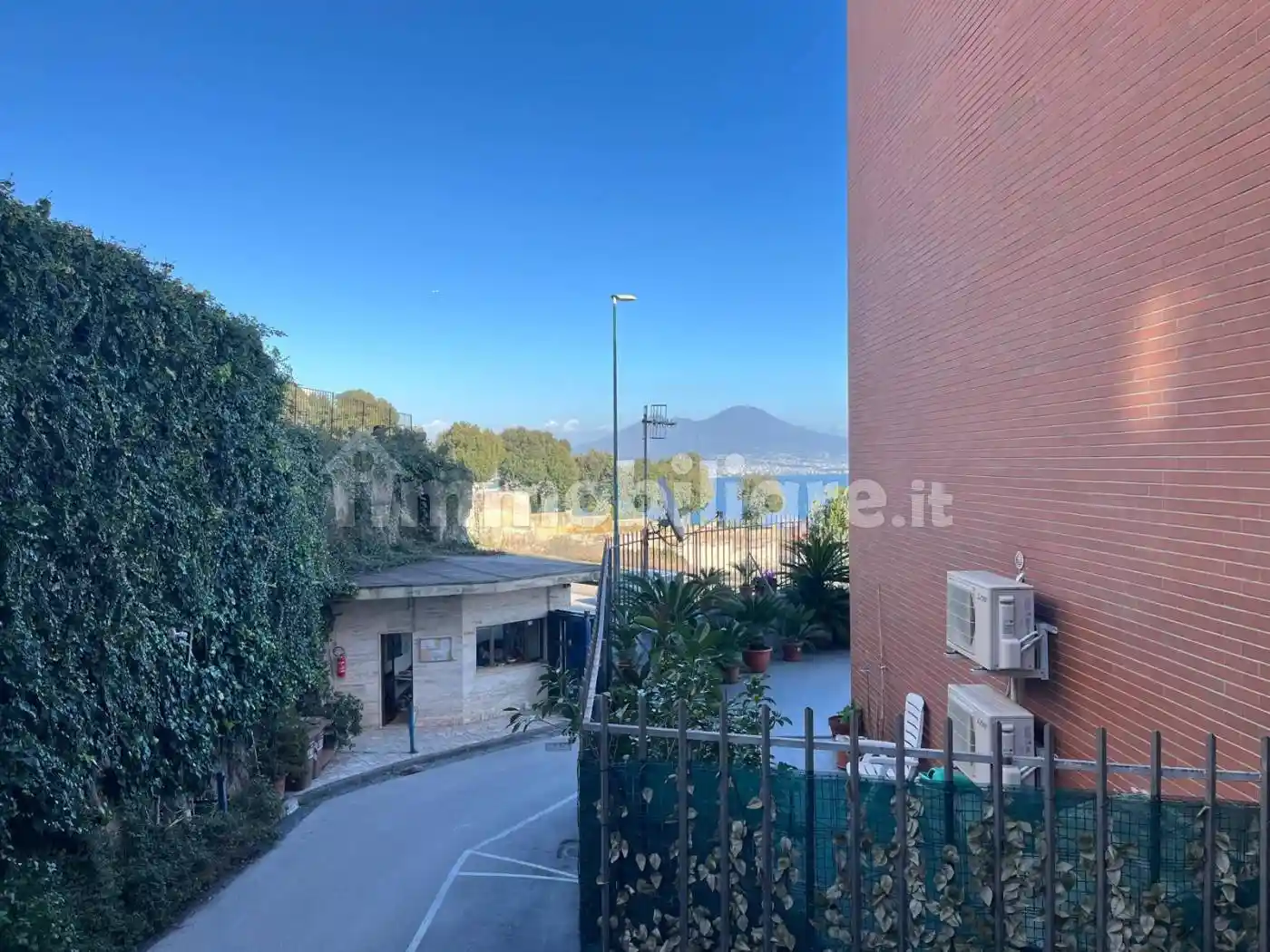 Appartamento in vendita a Napoli