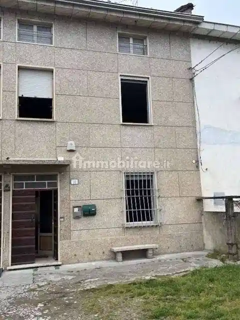 Casa indipendente in vendita a Polesine Zibello