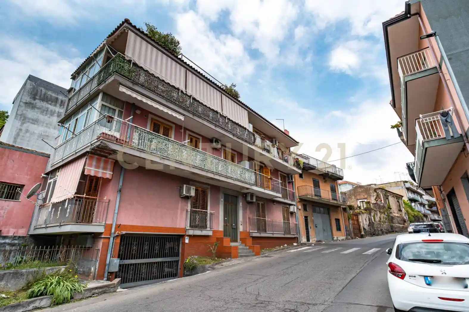 Appartamento in vendita a Aci Catena