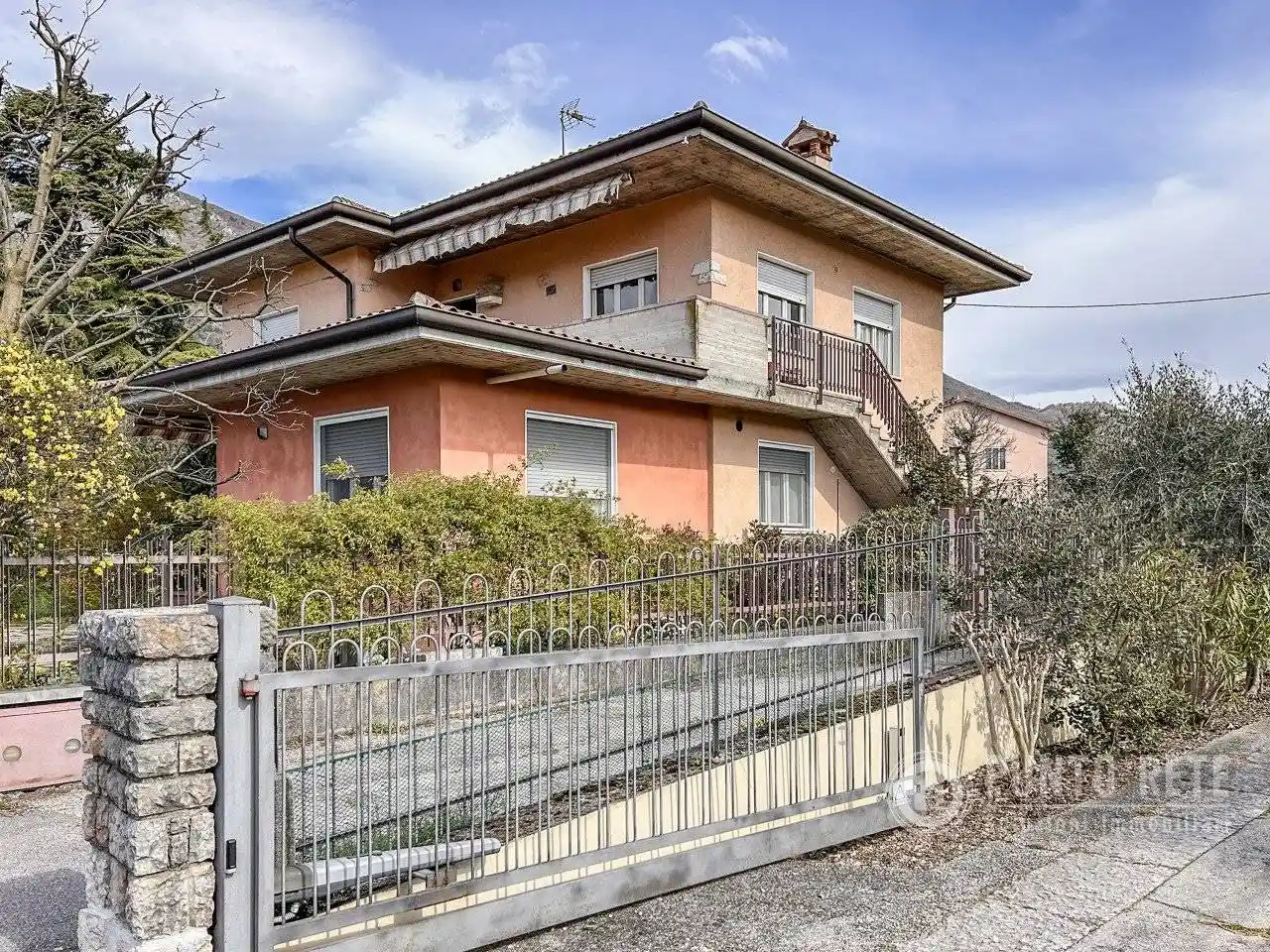 Appartamento in vendita a Caprino Veronese