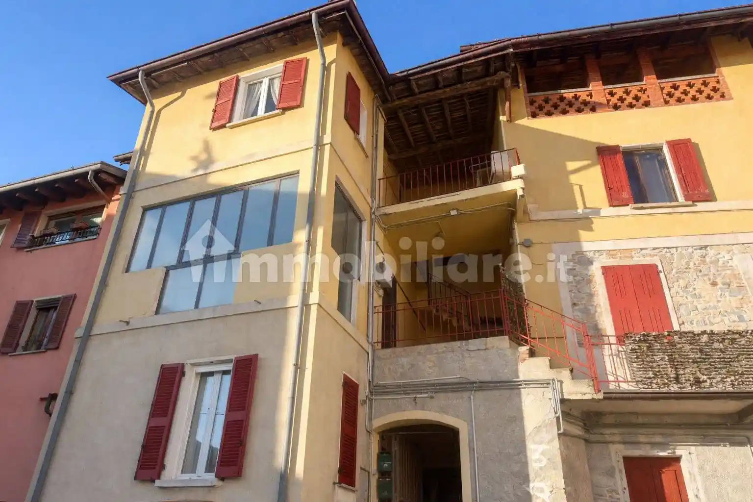 Appartamento in vendita a Erba