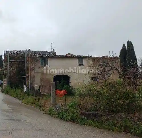 Villa in vendita a Foligno