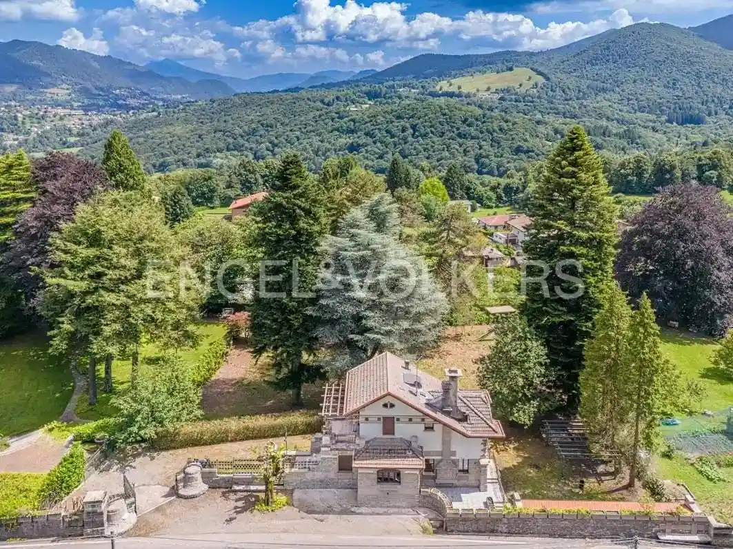 Villa in vendita a Alta Valle Intelvi