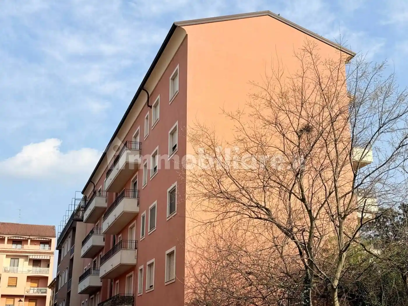 Appartamento in vendita a Voghera