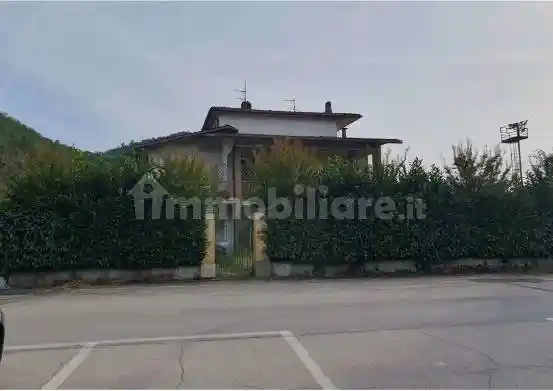 Appartamento in vendita a Bagni di Lucca