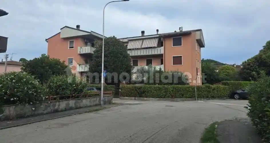 Appartamento in vendita a Montebello Vicentino