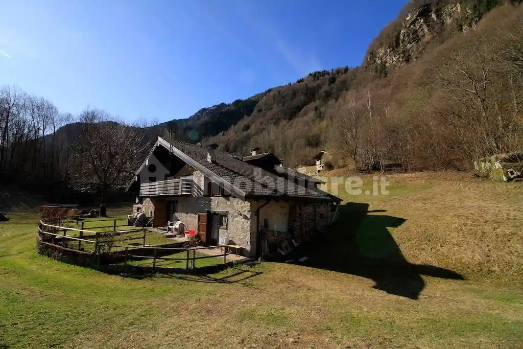 Rustico - Casale in vendita a Valdaone