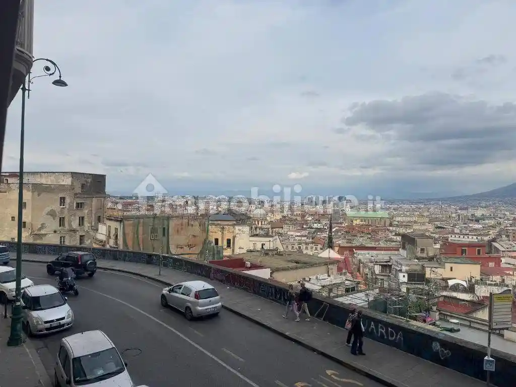 Appartamento in affitto a Napoli