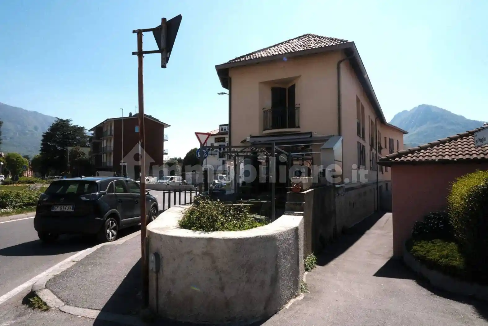 Palazzo - Edificio in vendita a Lecco
