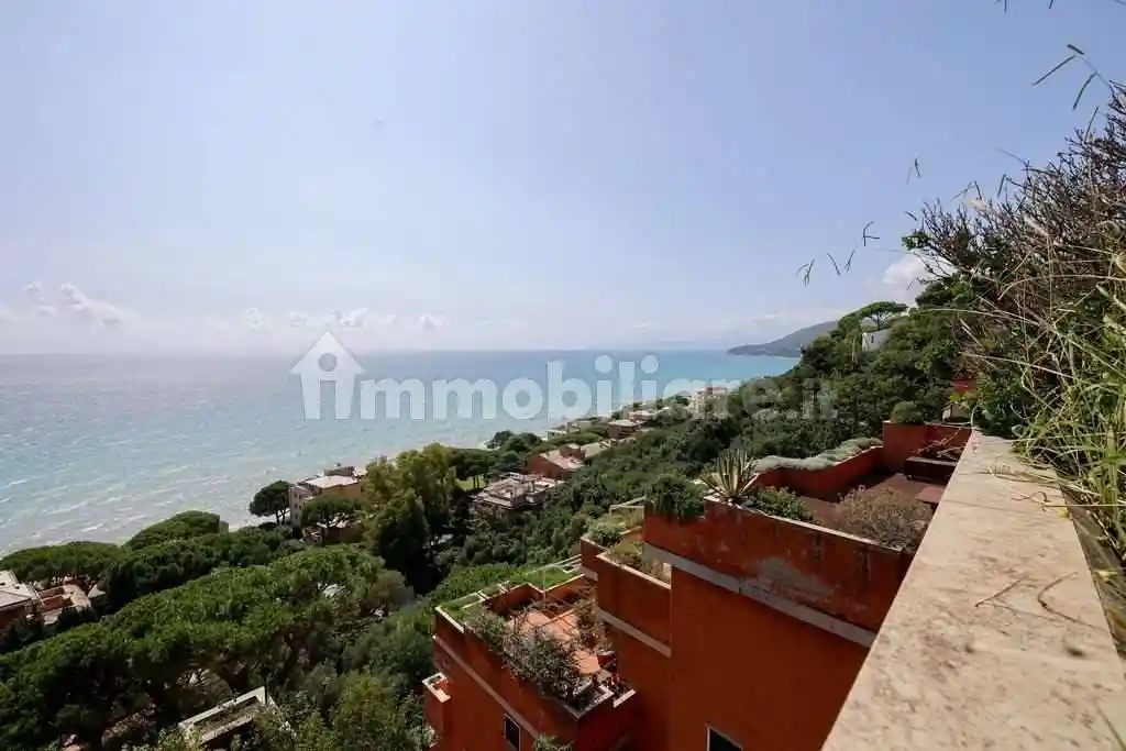 Appartamento in vendita a Arenzano