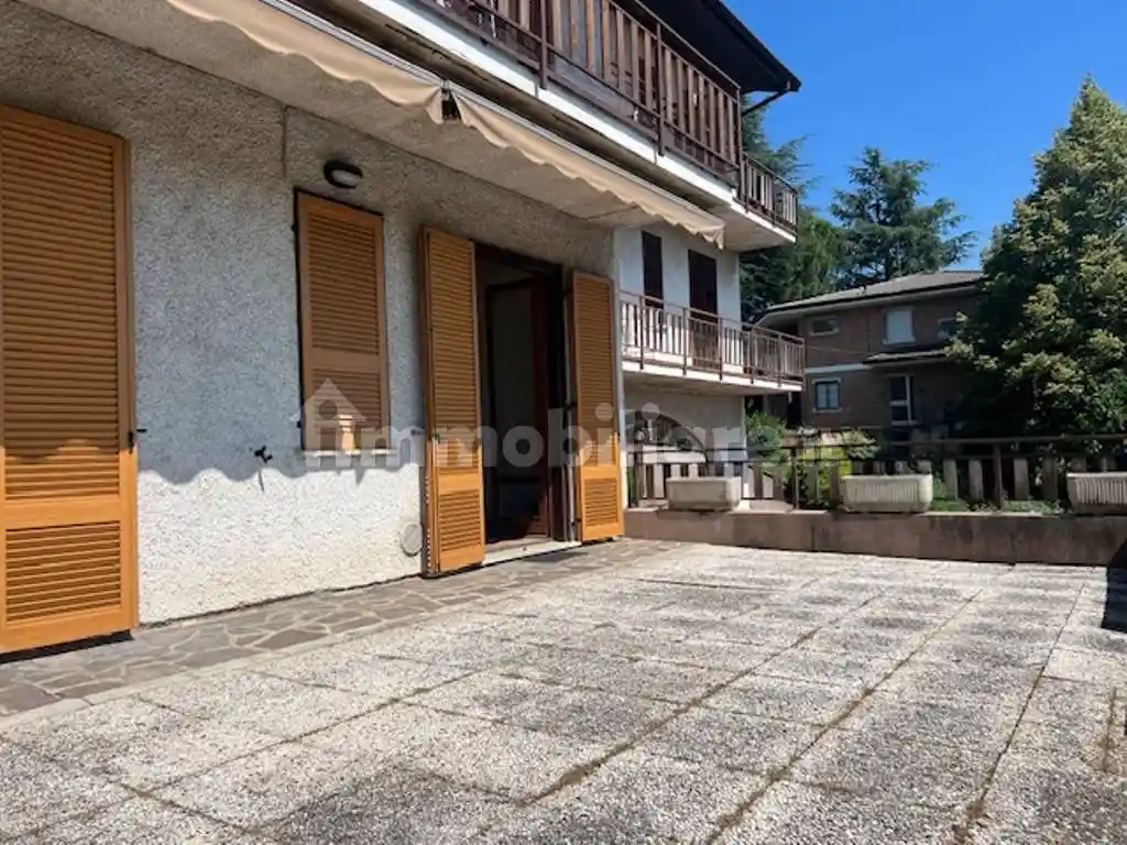 Appartamento in vendita a Anzano del Parco