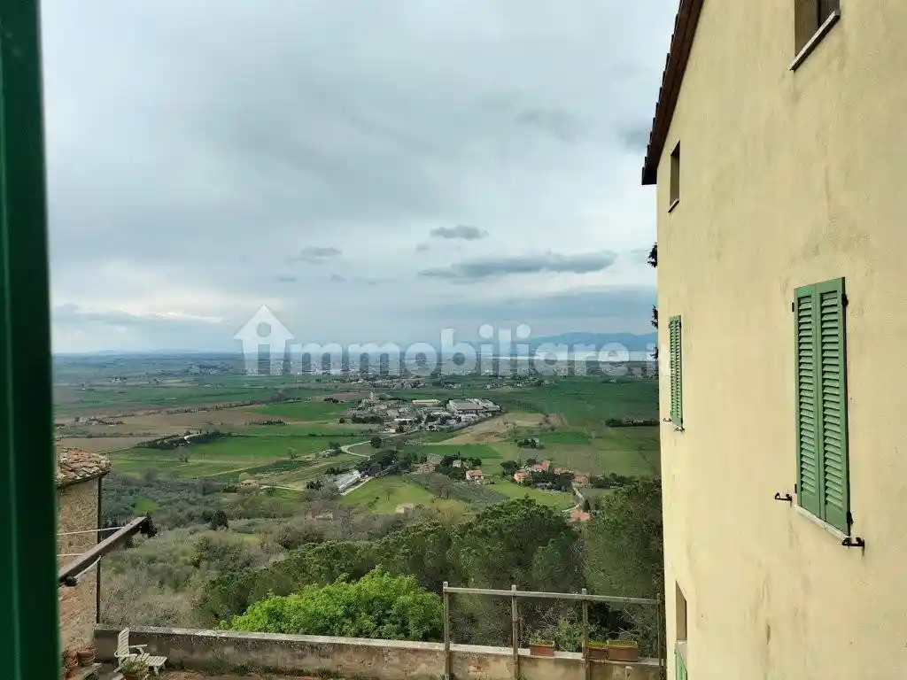 Appartamento in affitto a Panicale