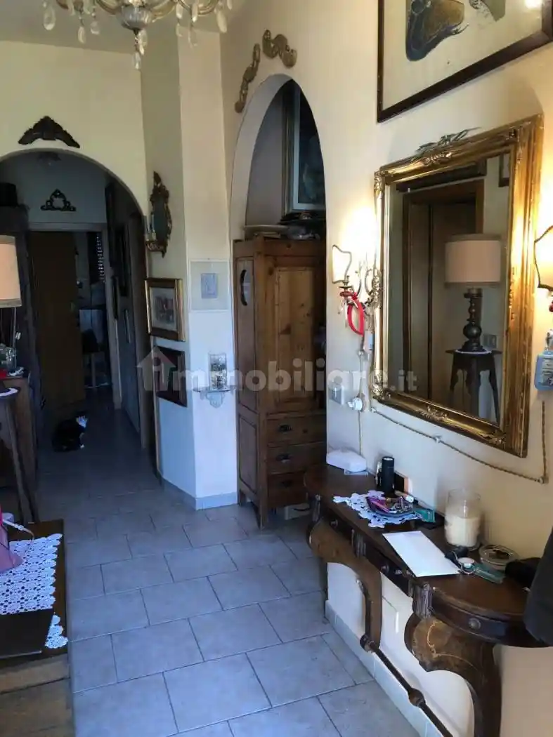 Casa indipendente in vendita a Arezzo