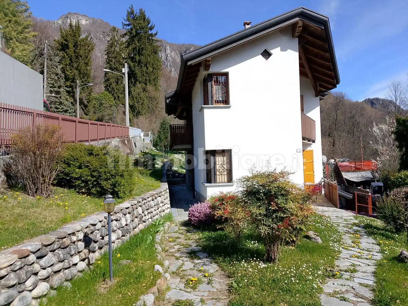 Villa in vendita a Ballabio