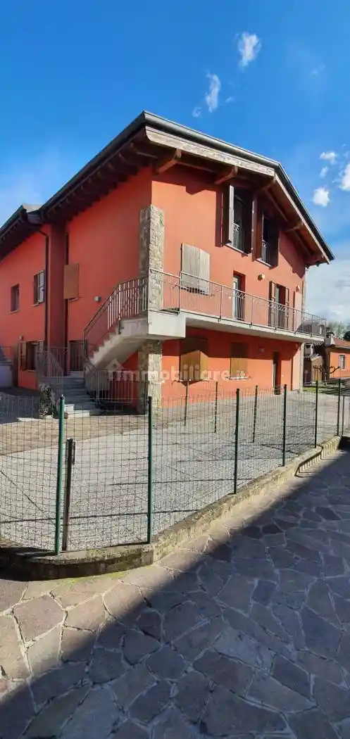 Appartamento in vendita a Scanzorosciate