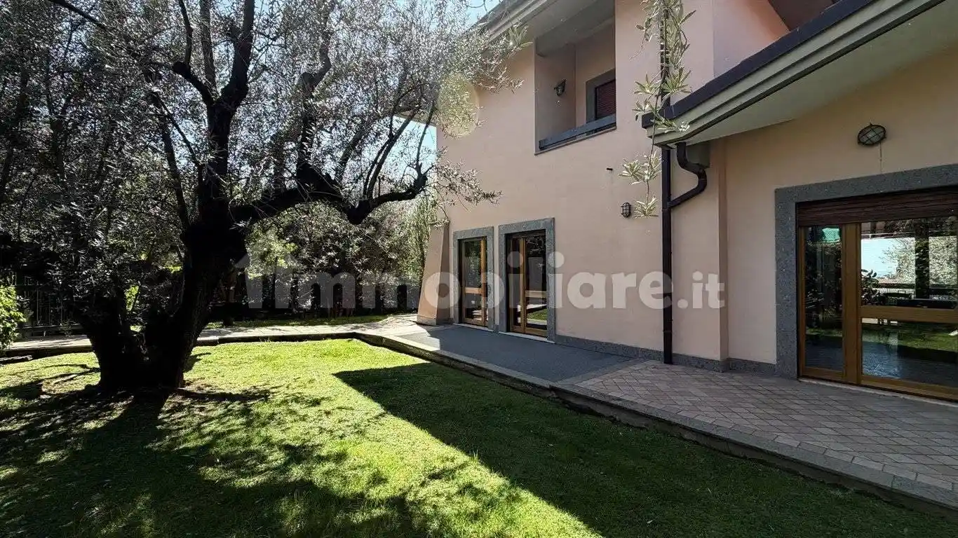 Villa in affitto a Albano Laziale