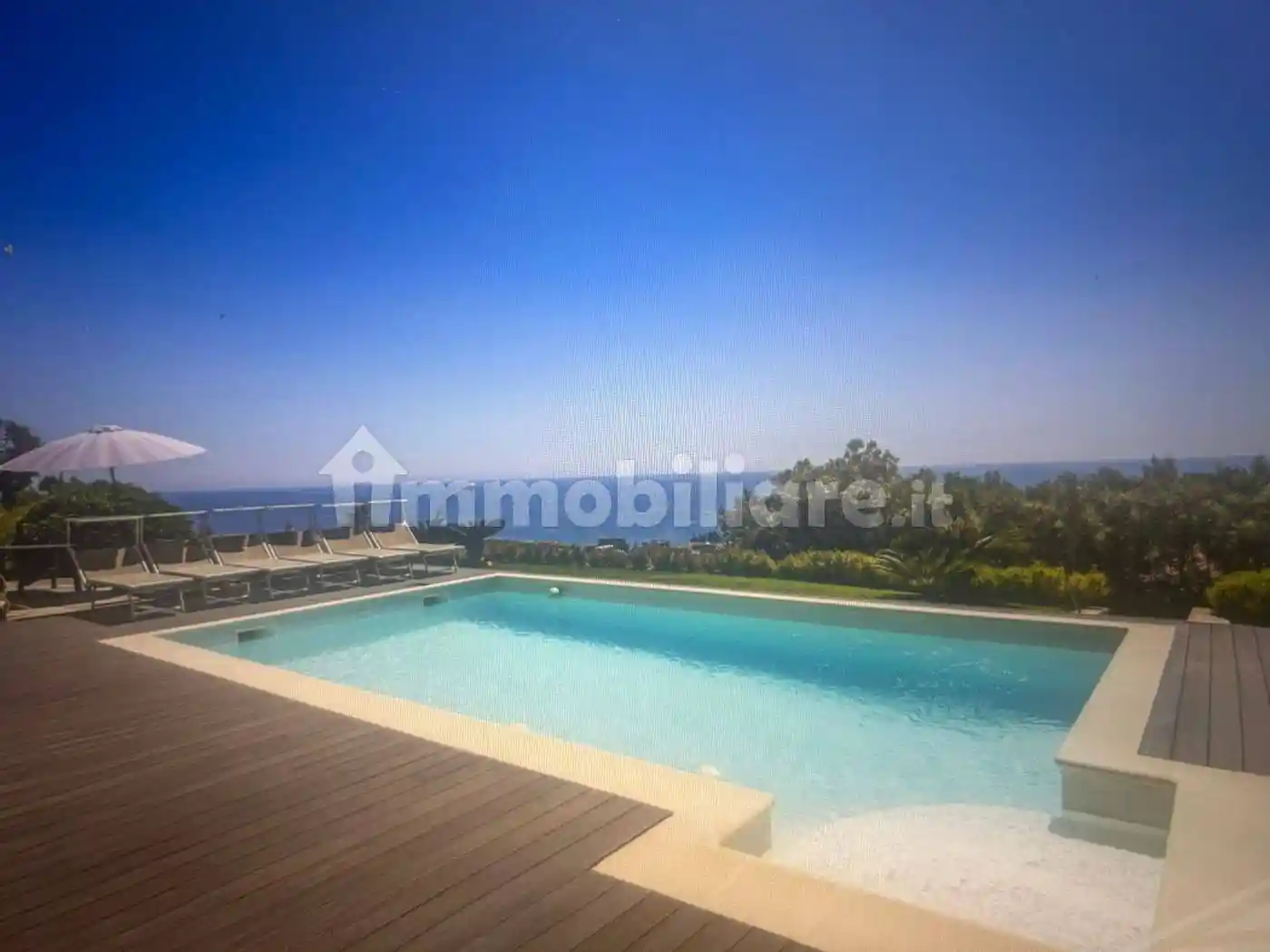 Villa in vendita a Bordighera