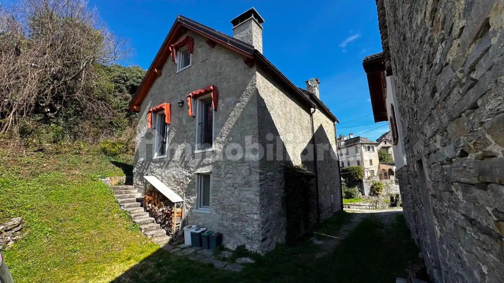 Casa indipendente in affitto a Trontano
