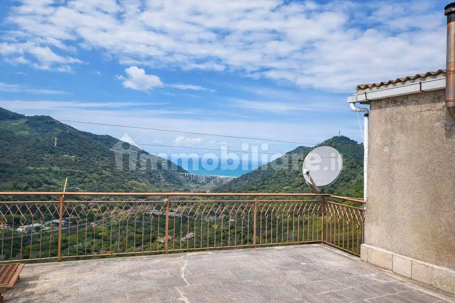 Villa in vendita a Ficarra