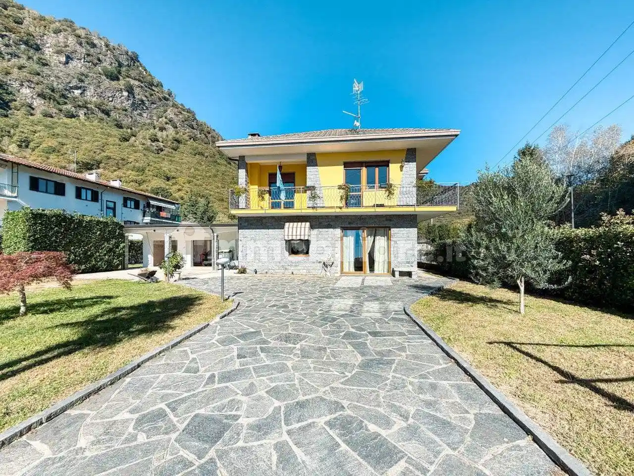 Villa in vendita a Omegna