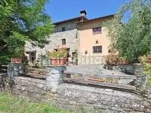 Rustico - Casale in vendita a Londa