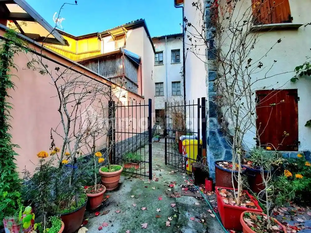 Villa in vendita a Rocca Grimalda