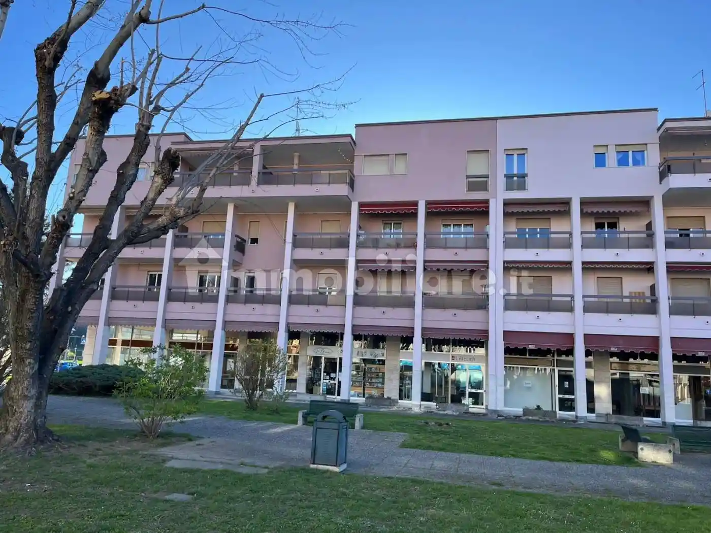 Appartamento in vendita a Montano Lucino