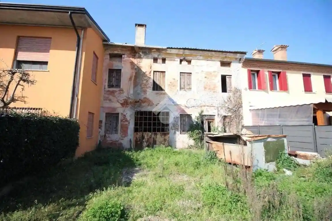 Rustico - Casale in vendita a Gazzo