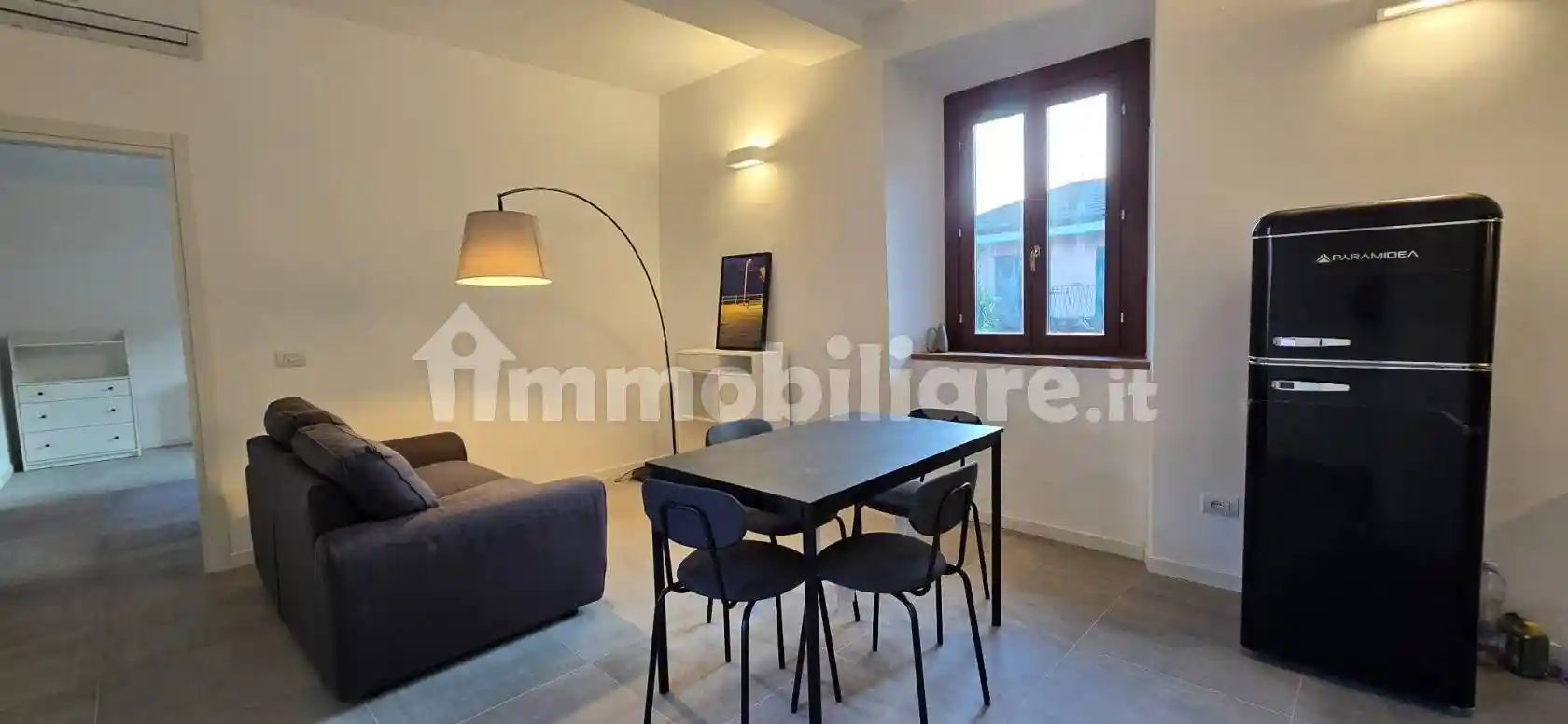 Appartamento in affitto a Angera