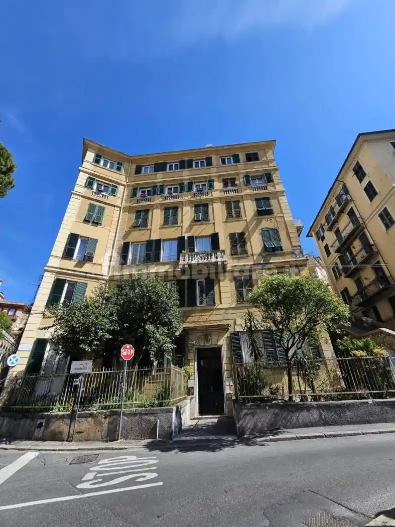 Appartamento in affitto a Genova