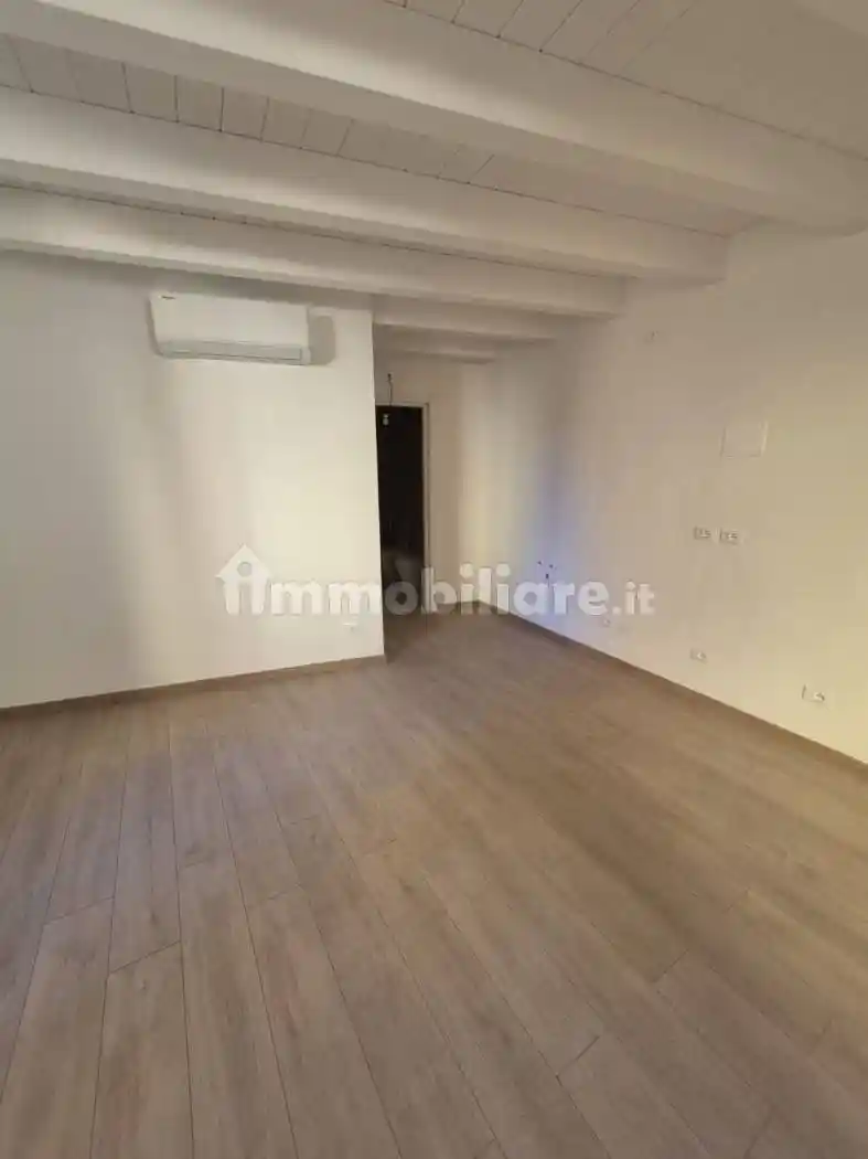 Appartamento in vendita a Toscolano-Maderno