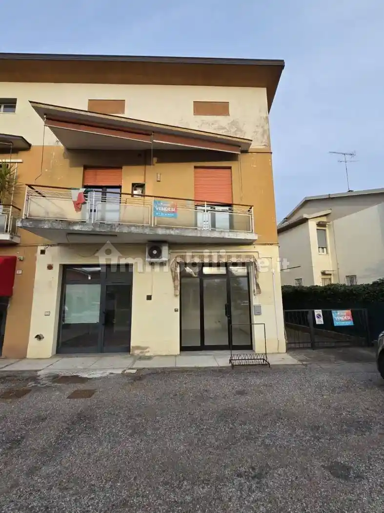 Villa in vendita a Finale Emilia