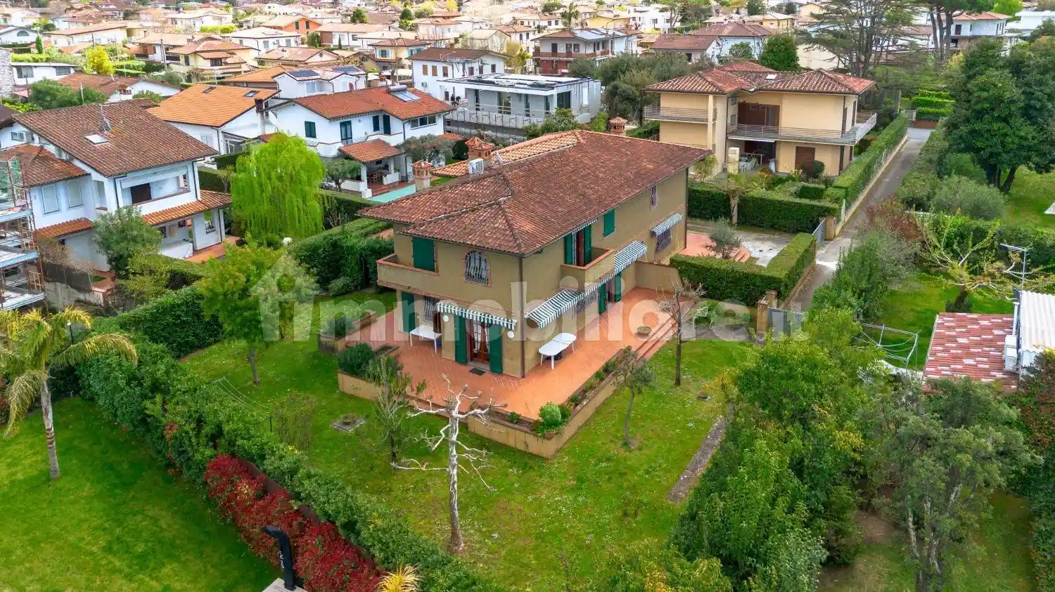Villa in affitto a Forte dei Marmi