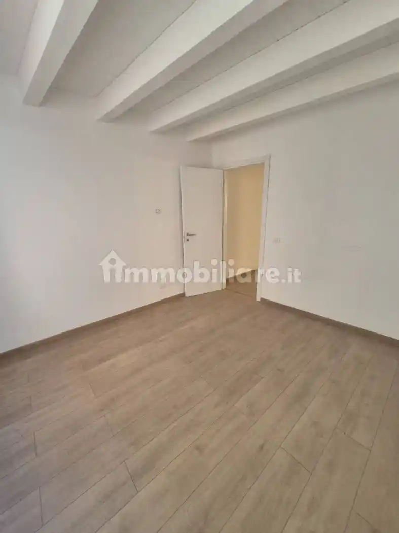 Appartamento in vendita a Toscolano-Maderno