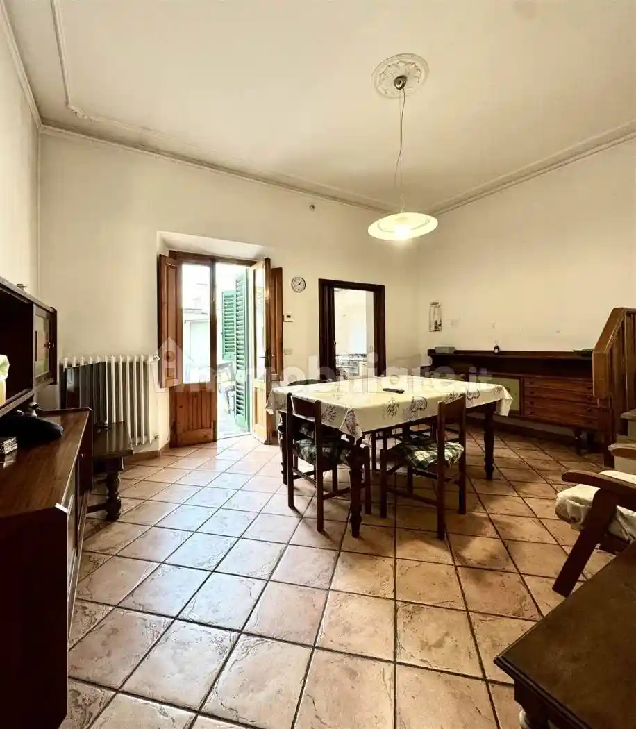 Casa indipendente in vendita a Prato