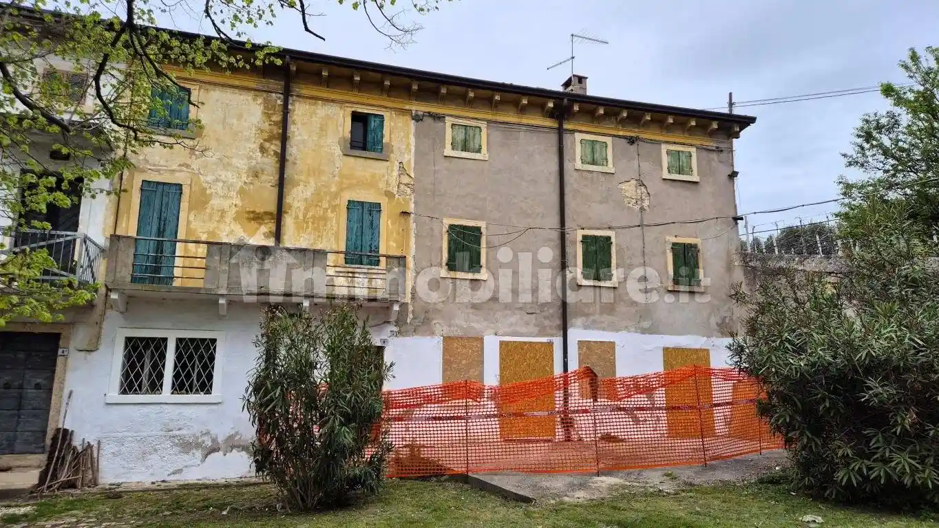 Casa indipendente in vendita a Colognola Ai Colli