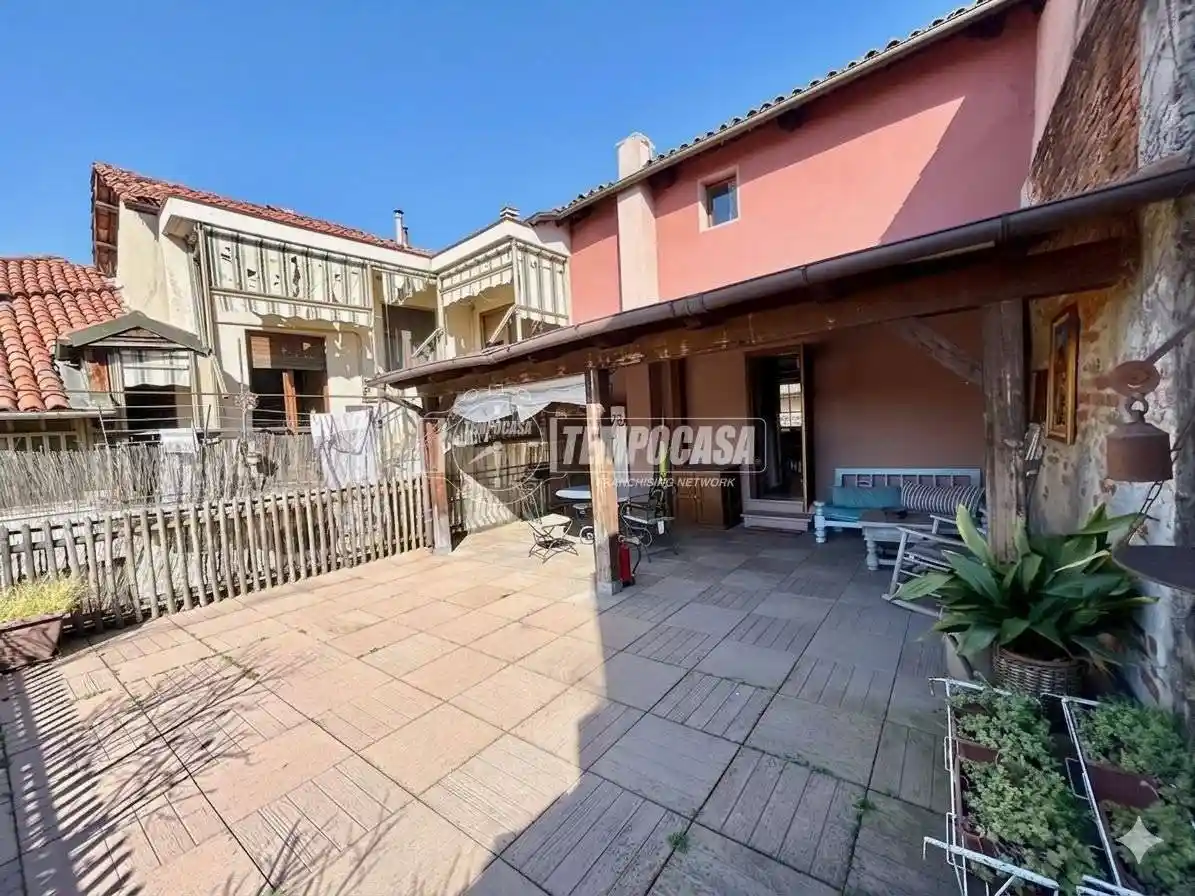 Casa indipendente in vendita a Volpiano