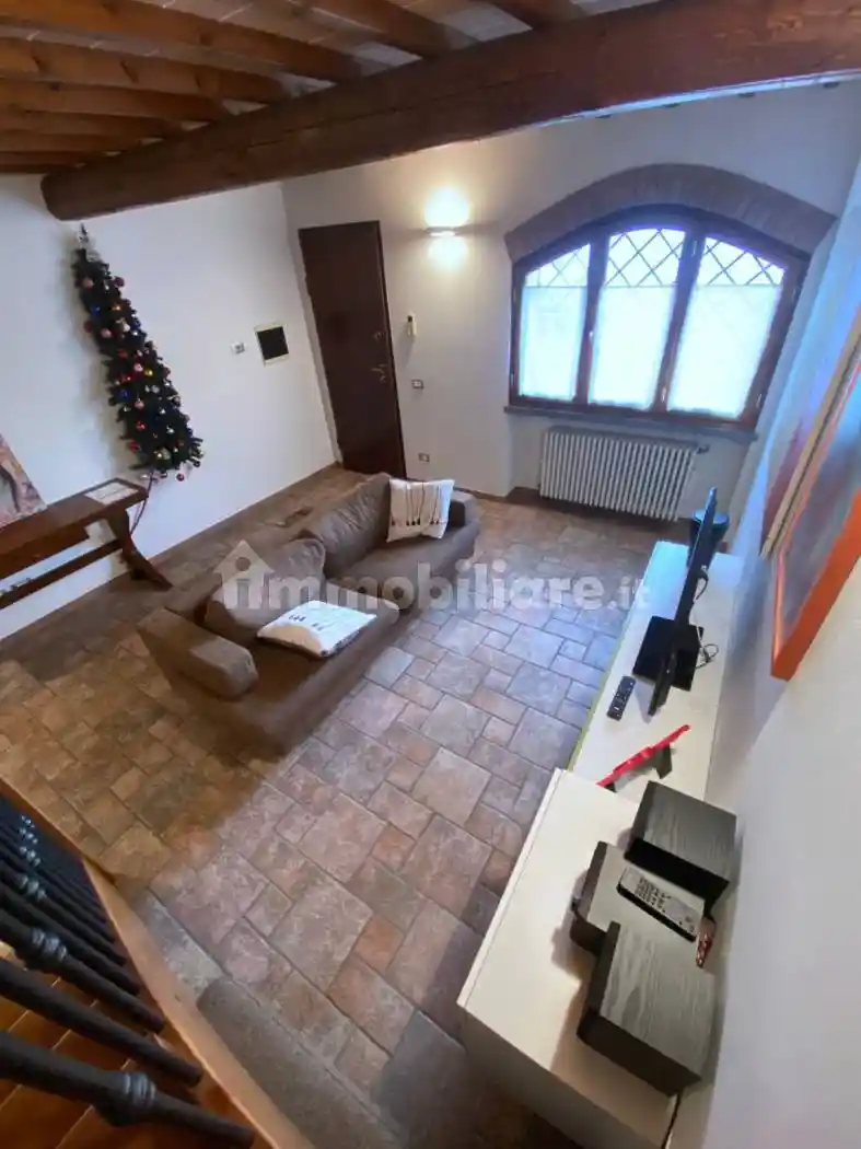 Casa indipendente in vendita a Quarrata