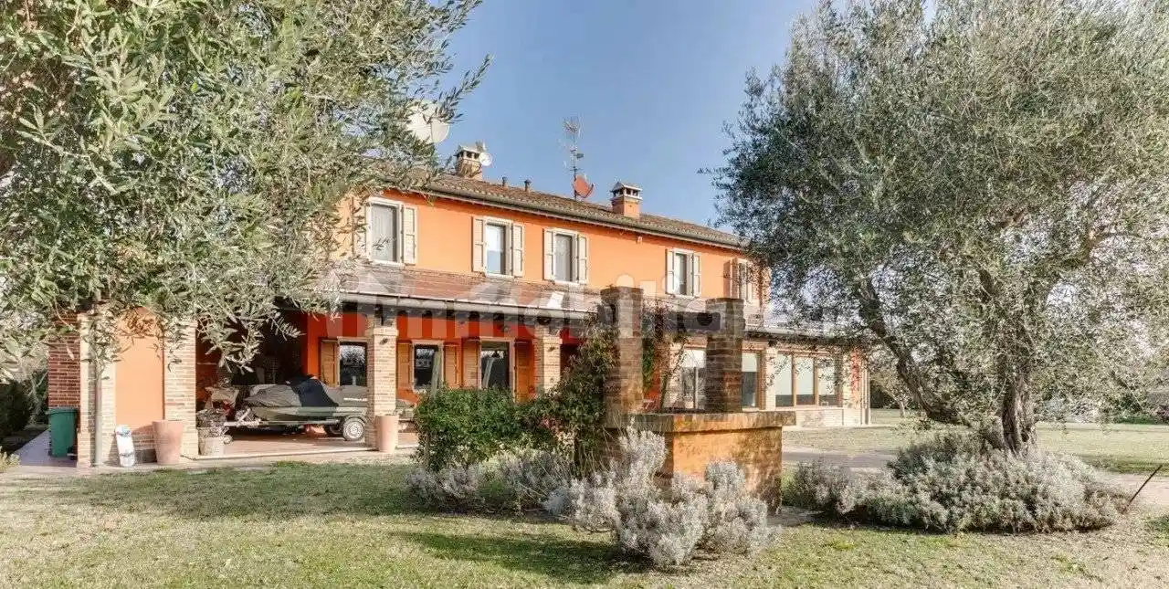 Villa in vendita a Cesena
