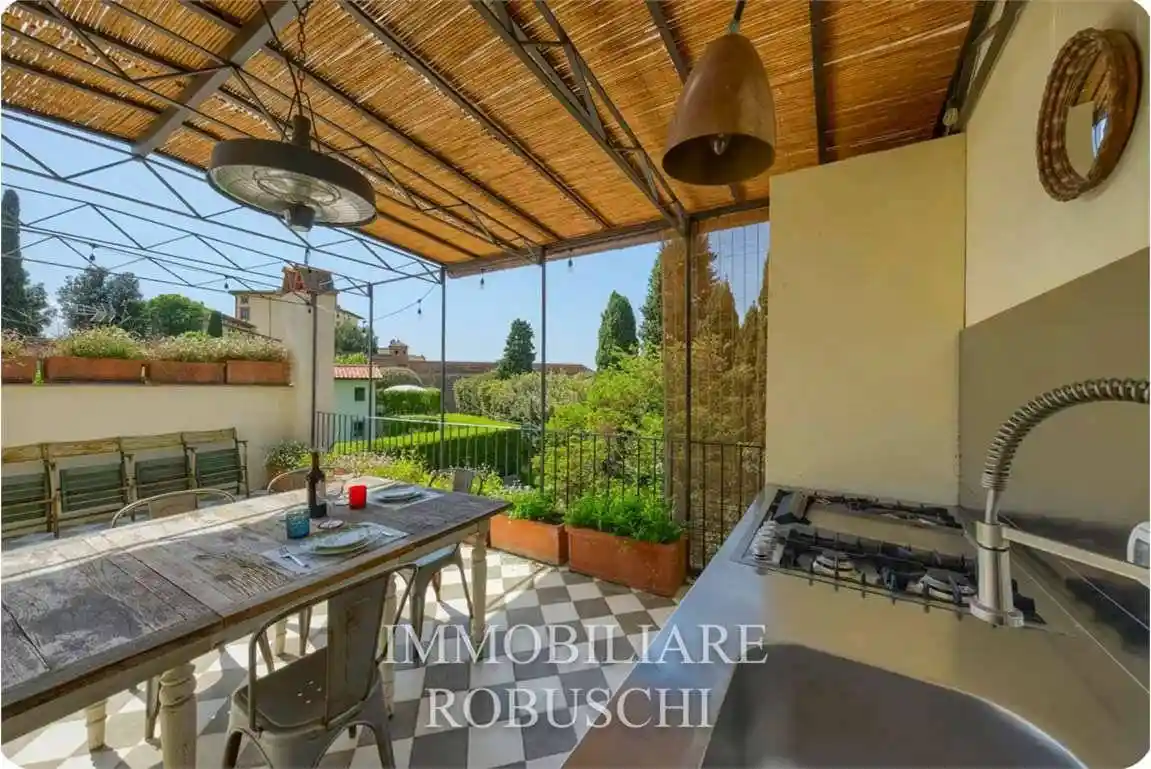 Appartamento in vendita a Firenze